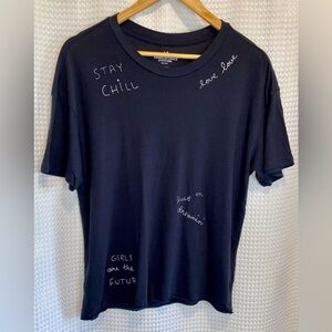 Women American Eagle black lightweight soft T-Shirt size Large‎
